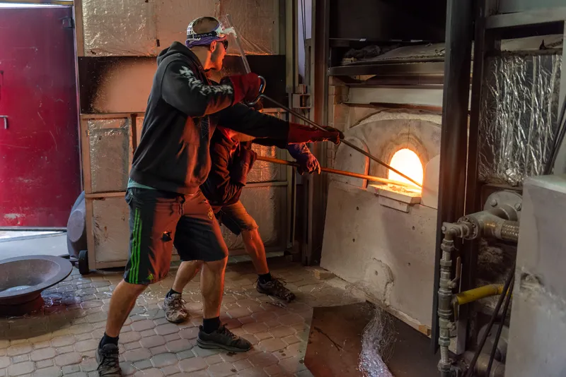 Dílna banas glass ukázka výroby